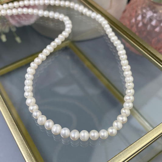 River Pearl necklace (River Pearls 5mm, 40cm)