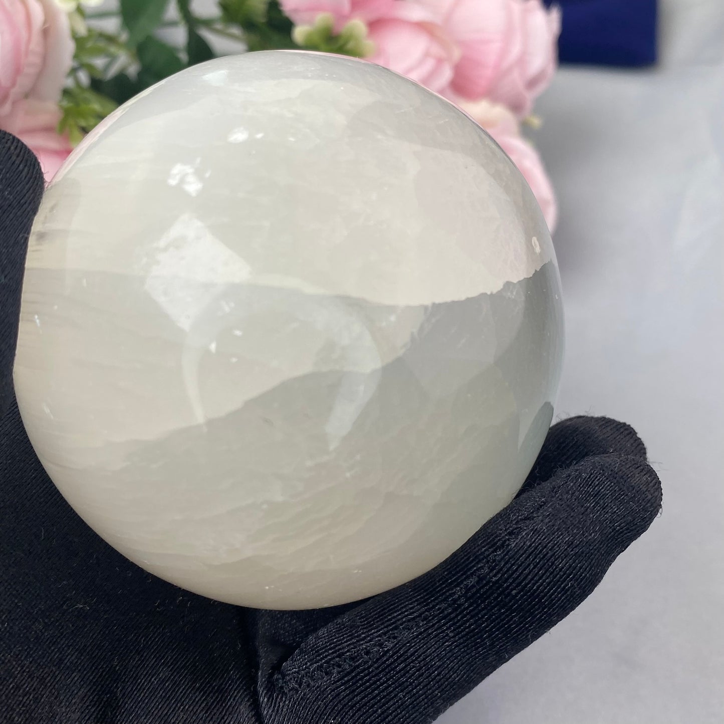 Selenite ball (Selenite M size 7cm., 561g)