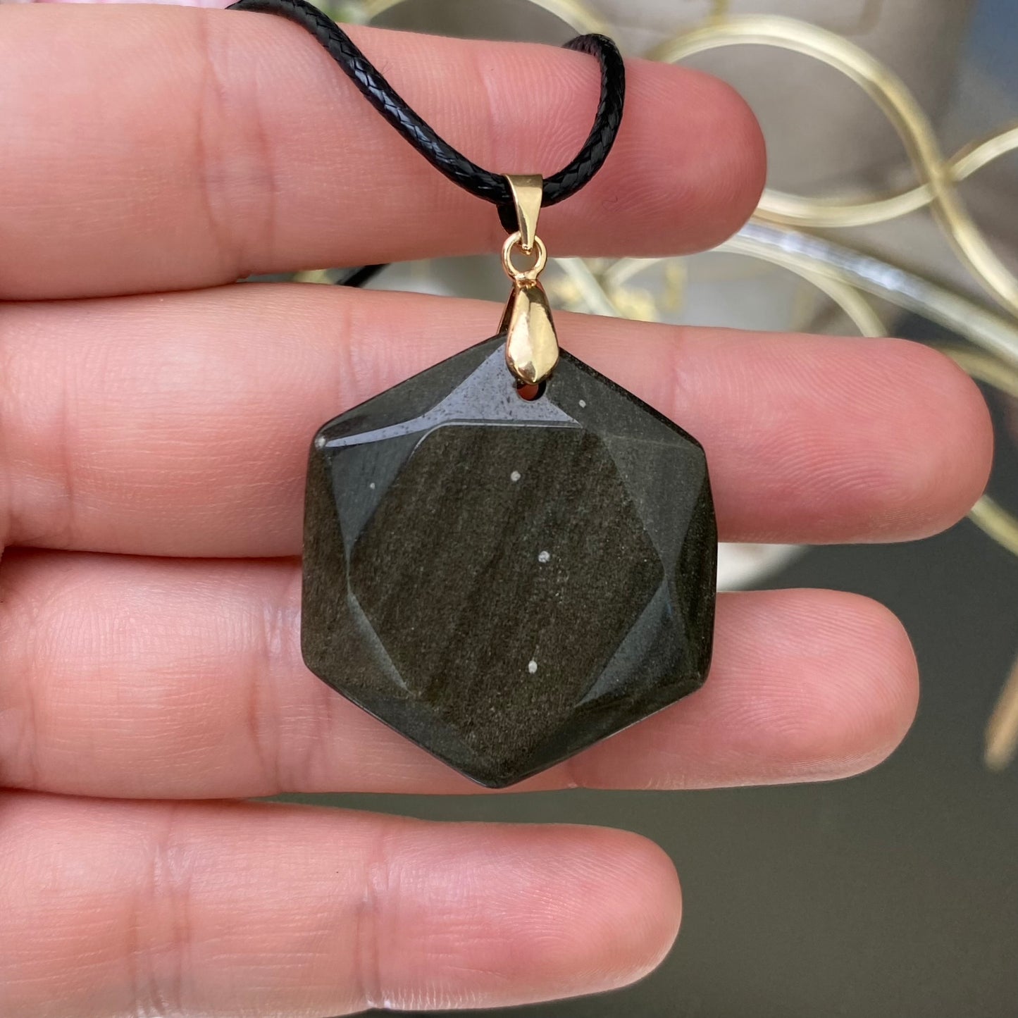 Obsidian pendant (Obsidian)