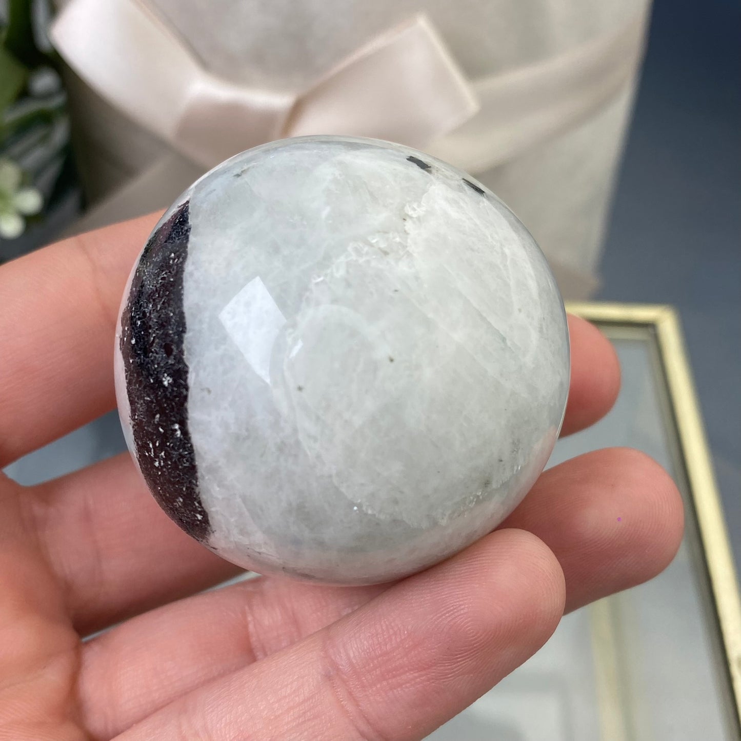 Moonstone sphere (Moonstone 4.5cm)