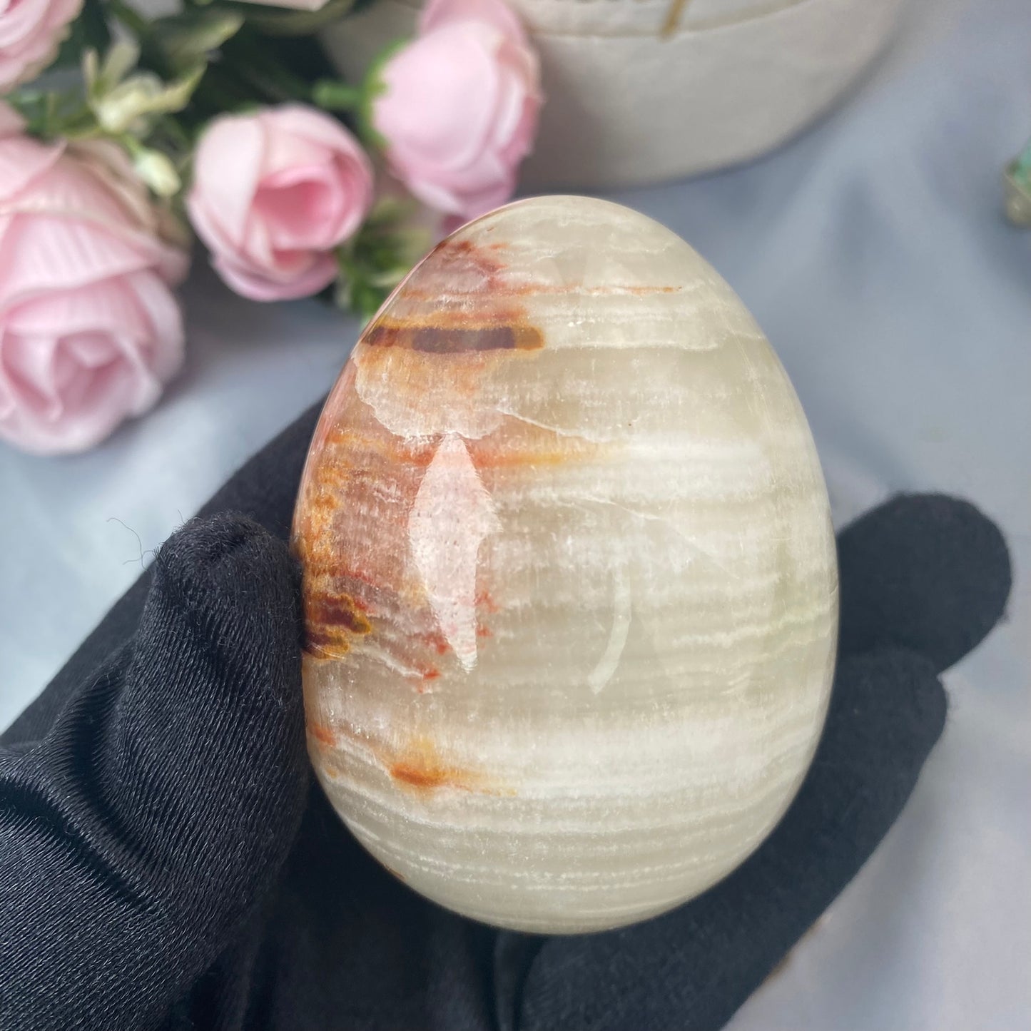 Marble Onyx egg (Onyx 242g., 4.7x6.1cm)
