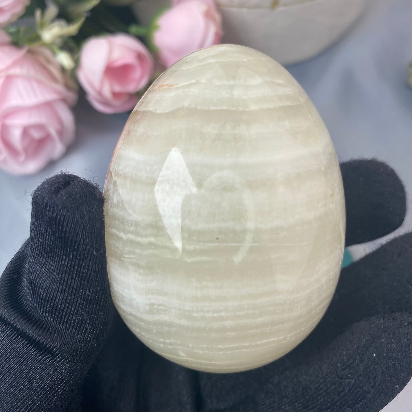 Marble Onyx egg (Onyx 242g., 4.7x6.1cm)