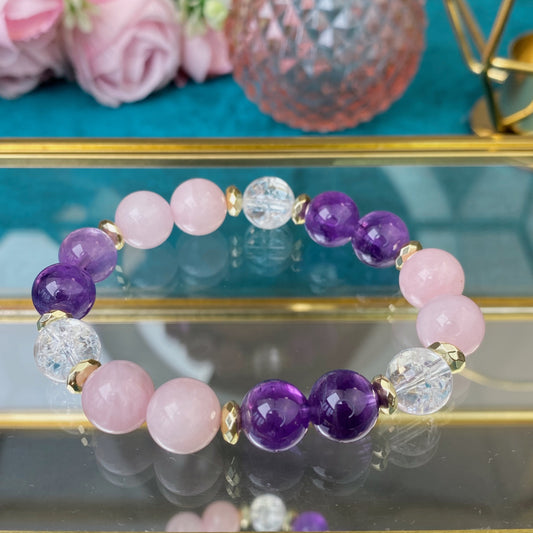 Madagascar Rose Quartz bracelet with Amethyst and Clear Quartz (Rose Quartz, Amethyst, Clear Quartz,10mm.For love, harmony and luck)