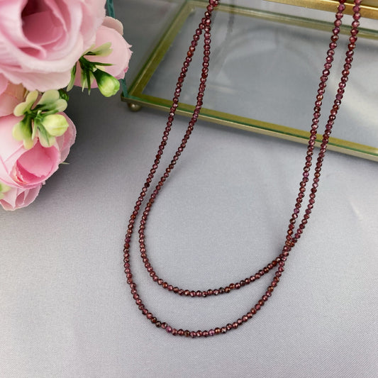 Garnet necklace (Garnet)